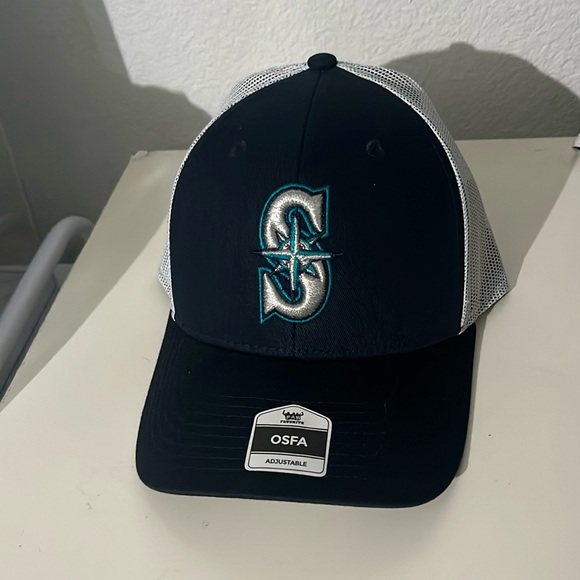 New Seattle Mariners MLB Fan Favorite Trucker Hat One Size Fits All Adjustable - Picture 1 of 10